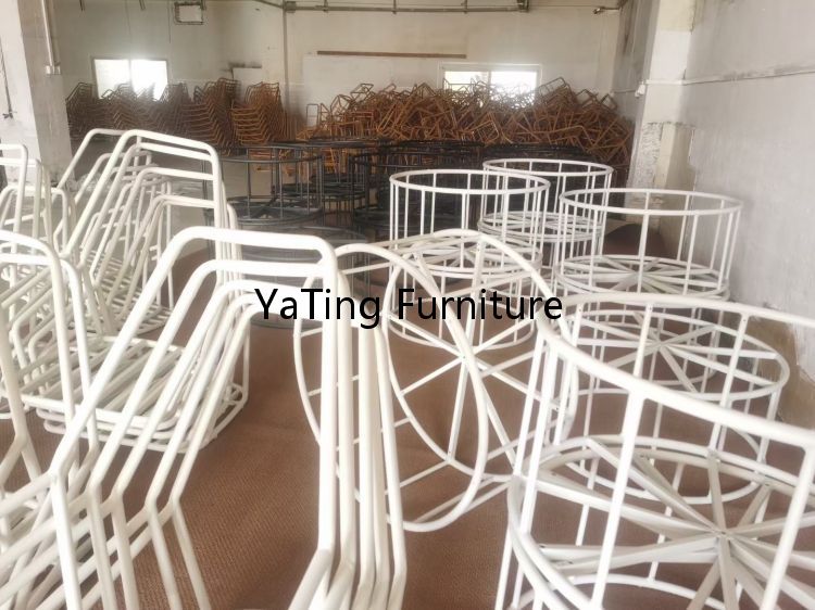 藤椅厂家环球UG家具带你走进藤椅工厂